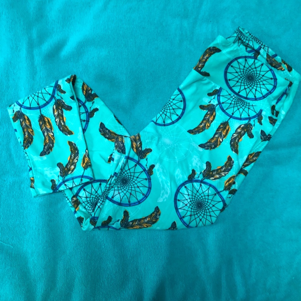 LuLaRoe leggings, mint green w/dream catchers